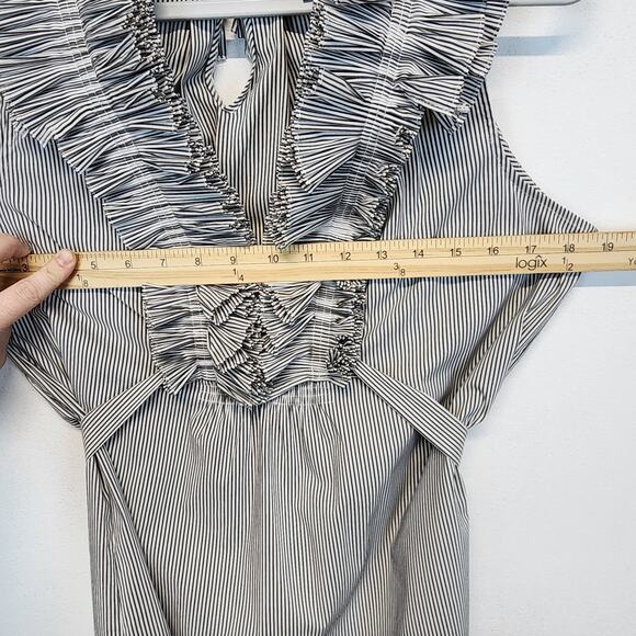 Bcbgmaxazria Ruffle Neck Sleeveless Blouse Size M Gray Stripe Stretch Avant Chic - Picture 6 of 10